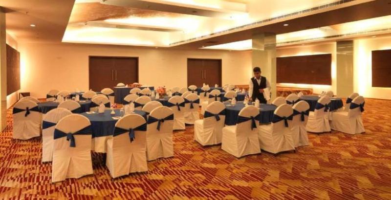 Hotel Sewa Grand פארידבד מראה חיצוני תמונה