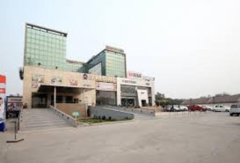 Hotel Sewa Grand פארידבד מראה חיצוני תמונה