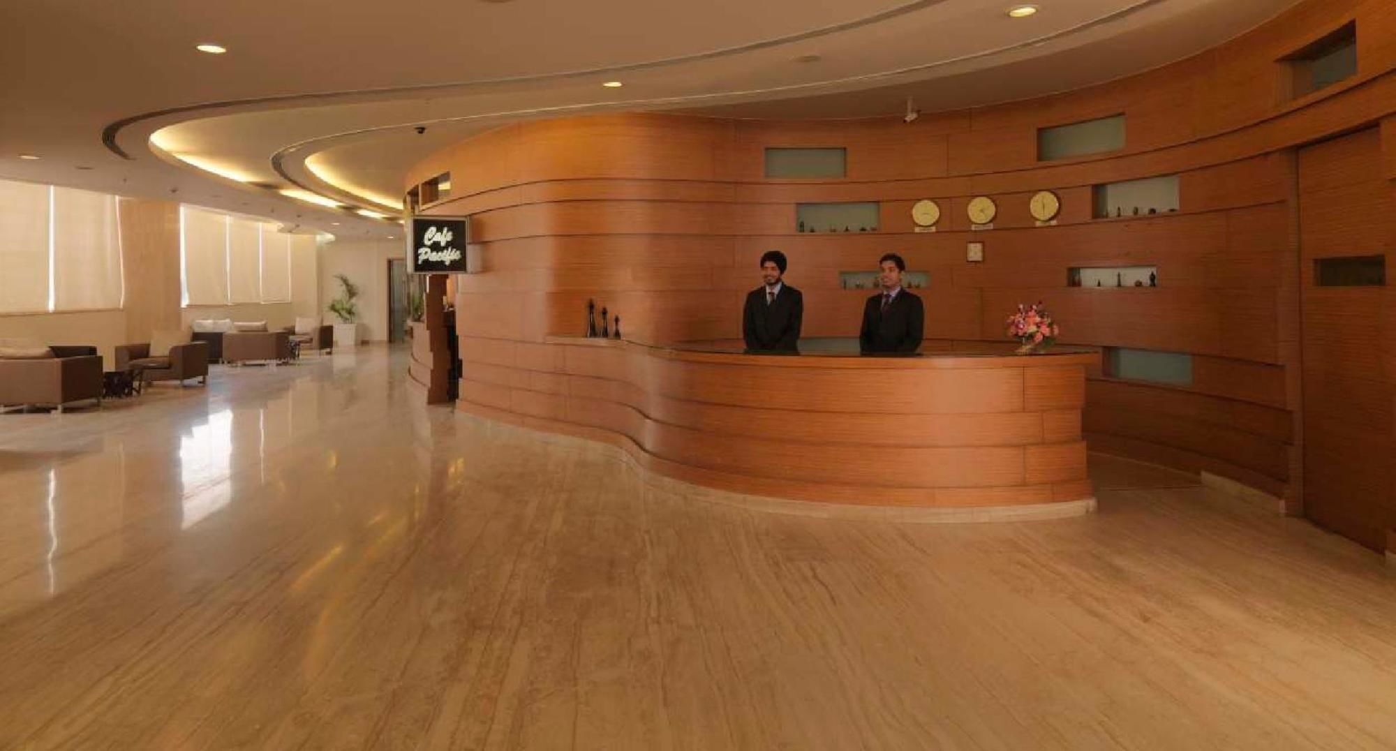 Hotel Sewa Grand פארידבד מראה חיצוני תמונה